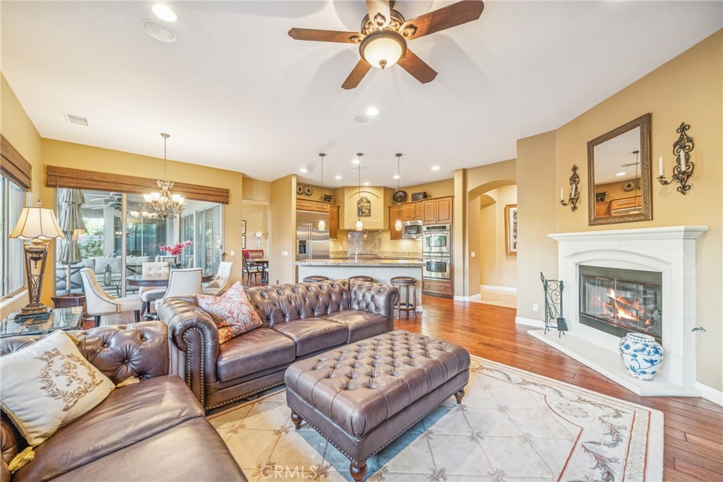 MLS #OC25251295 image #21