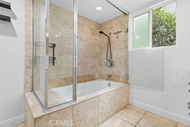 Detail Gallery Image 20 of 28 For 10450 Balboa, Granada Hills,  CA 91344 - 3 Beds | 2 Baths