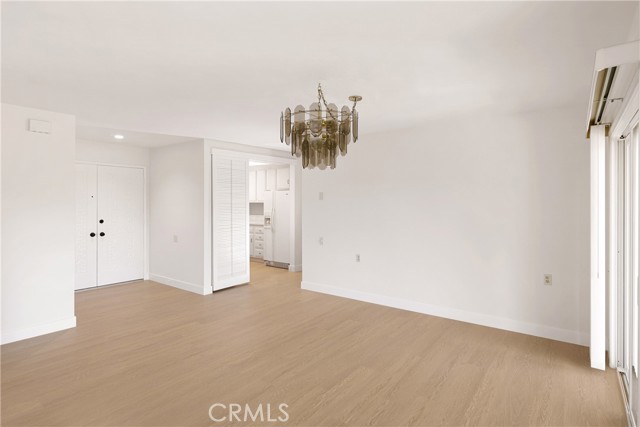 2386 Via Mariposa W, Laguna Woods CA: https://media.crmls.org/medias/09aa0126-6b44-4dee-b0f7-2041ff2507b6.jpg