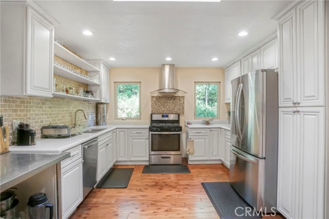 2292 Hillsbury Road, Westlake Village CA: https://media.crmls.org/medias/09aa0313-7032-4478-94ce-0256cd62079d.jpg