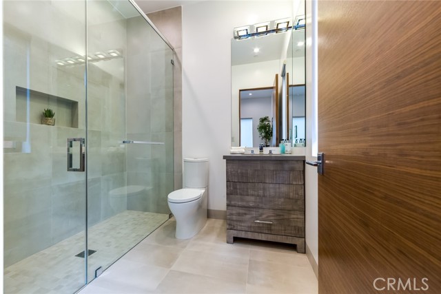 Detail Gallery Image 22 of 34 For 12732 Hortense St., Studio City,  CA 91604 - 5 Beds | 6 Baths