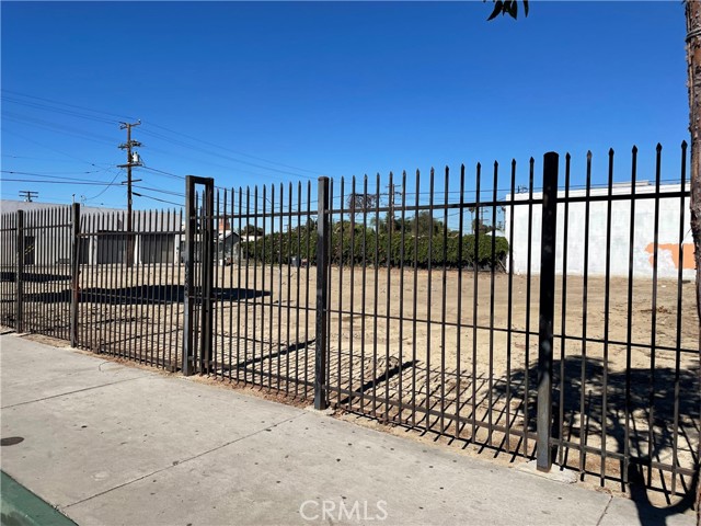 801 E Compton Boulevard, Rancho Dominguez CA: https://media.crmls.org/medias/09ab4528-c707-4d08-921a-8c48de81c155.jpg