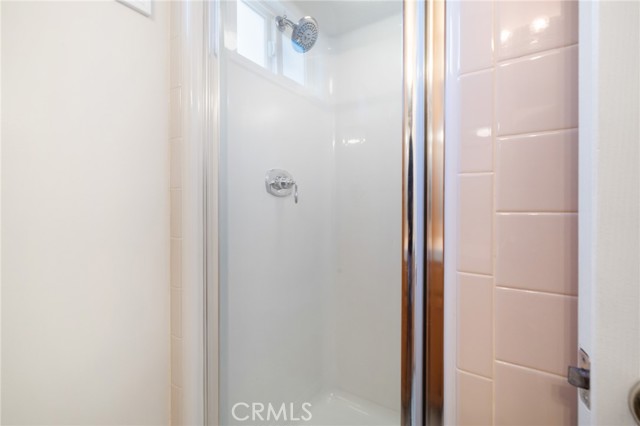 Detail Gallery Image 19 of 34 For 10530 Mcvine Ave, Sunland,  CA 91040 - 2 Beds | 2 Baths