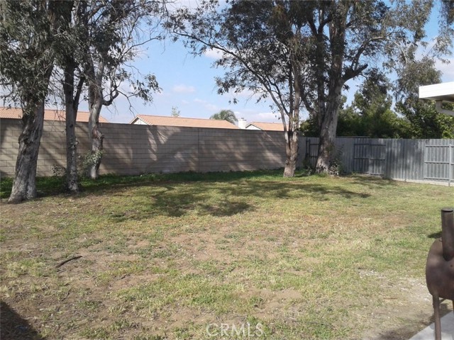 15308 Holly Drive, Fontana CA: https://media.crmls.org/medias/09ab7444-07a7-400d-a3d4-5f6a8bb58b16.jpg