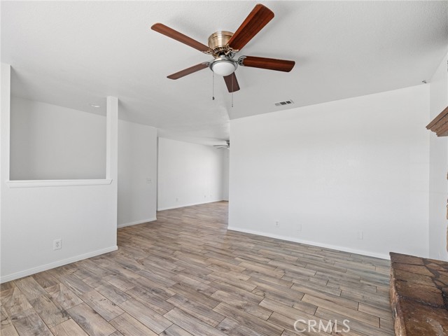 Detail Gallery Image 5 of 33 For 18896 Westlawn, Hesperia,  CA 92345 - 3 Beds | 2 Baths