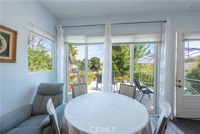 Detail Gallery Image 5 of 27 For 5414 Lake Crest Dr #B,  Agoura Hills,  CA 91301 - 2 Beds | 2 Baths