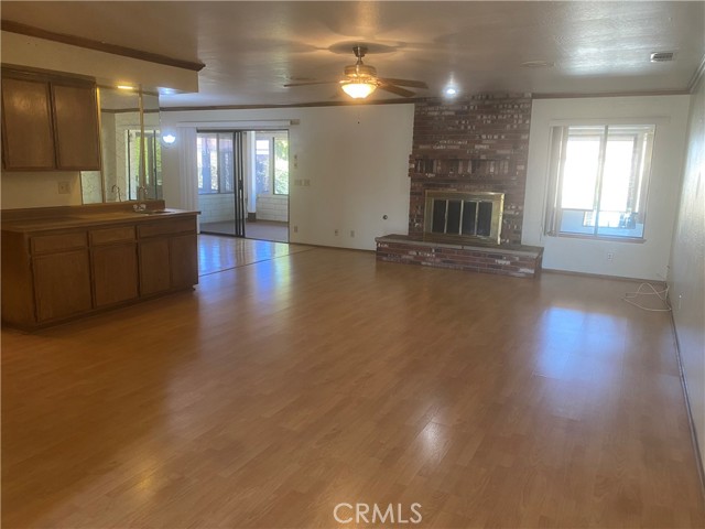 17870 Sage Hen Road, Victorville CA: https://media.crmls.org/medias/09ae708c-9a4e-4e73-81b1-1bb711f547f5.jpg