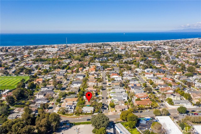 1350 Curtis Avenue, Manhattan Beach, California 90266, 3 Bedrooms Bedrooms, ,1 BathroomBathrooms,Residential,Sold,Curtis,SB23033772