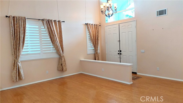 21107 Oakleaf Canyon Drive, Newhall CA: https://media.crmls.org/medias/09b19772-a7fe-4bc7-be65-f3a145e9ed1a.jpg