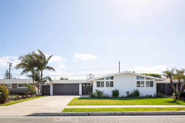 279 Bowling Green Dr, Costa Mesa, CA 92626