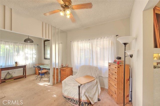 Detail Gallery Image 14 of 61 For 15051 Sherman Way #F,  Van Nuys,  CA 91405 - 2 Beds | 2 Baths