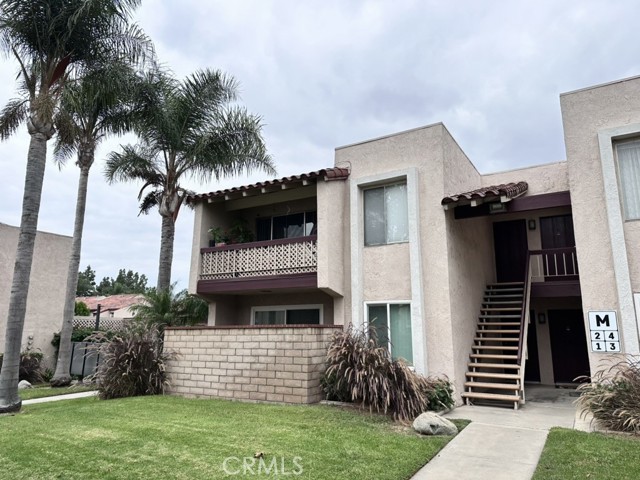 700 W La Veta Ave #M2, Orange, CA 92868