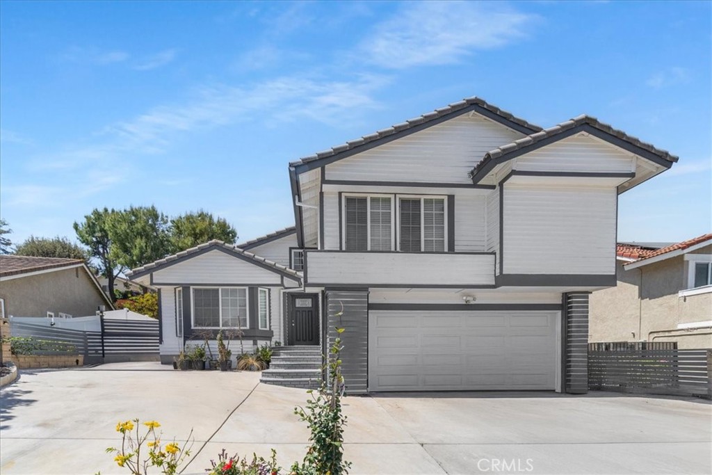 11 Rainbow Ridge Road