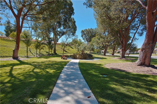 23524 Ribalta, Mission Viejo CA: https://media.crmls.org/medias/09b3e4e4-3394-4d71-bf75-1c9f05ef6ceb.jpg