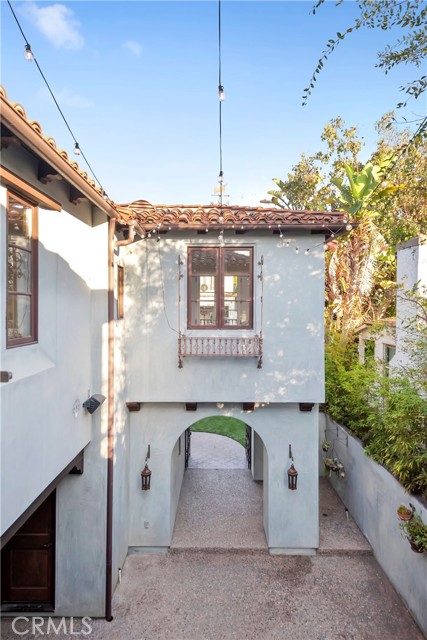 1725 Oak Avenue, Manhattan Beach, California 90266, 4 Bedrooms Bedrooms, ,4 BathroomsBathrooms,Residential,Sold,Oak,SB21251679