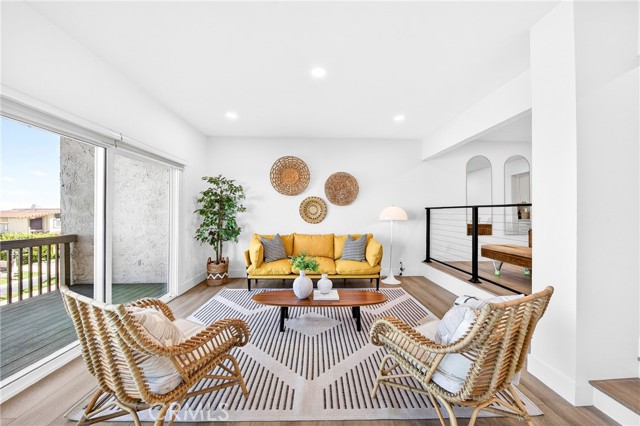 Detail Gallery Image 6 of 41 For 25 Hilltop Cir, Rancho Palos Verdes,  CA 90275 - 2 Beds | 2/1 Baths