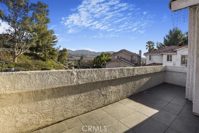18612 Hilton Court, Canyon Country CA: https://media.crmls.org/medias/09b6398a-1001-4341-b418-48beca5debd2.jpg