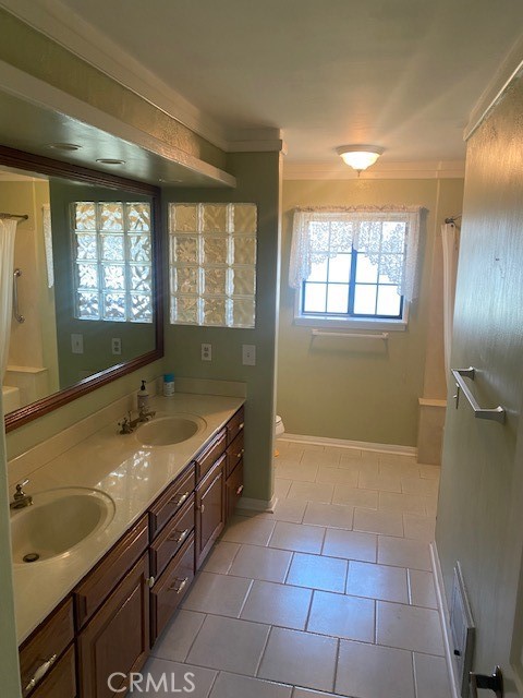 Detail Gallery Image 12 of 23 For 4815 Lee Ave, La Mesa,  CA 91942 - 3 Beds | 2 Baths