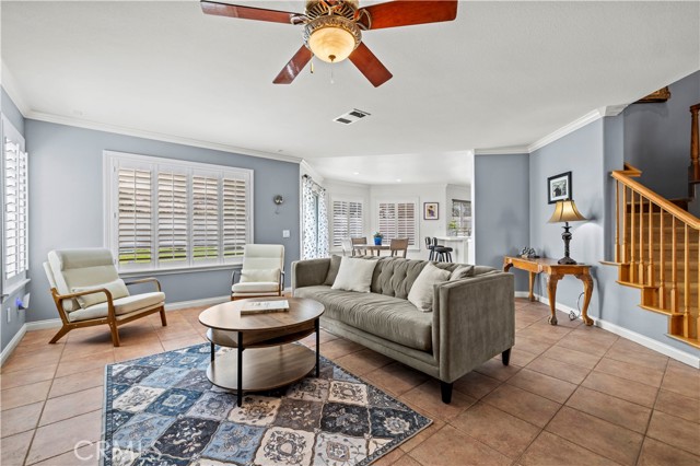 Detail Gallery Image 7 of 38 For 21240 Lone Star Way, Saugus,  CA 91390 - 4 Beds | 3 Baths
