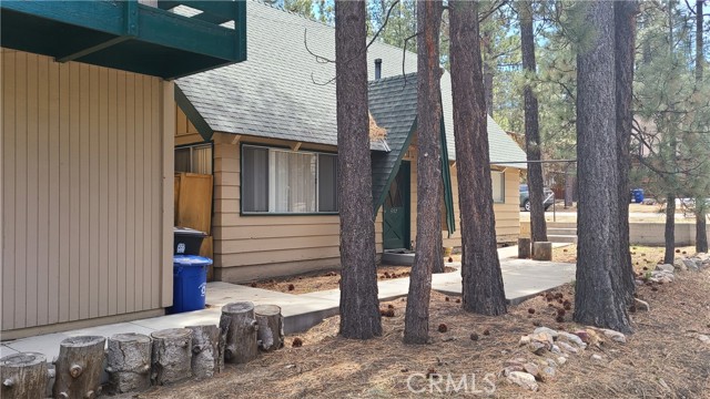 Detail Gallery Image 3 of 37 For 537 W Aeroplane Bld, Big Bear City,  CA 92314 - – Beds | – Baths