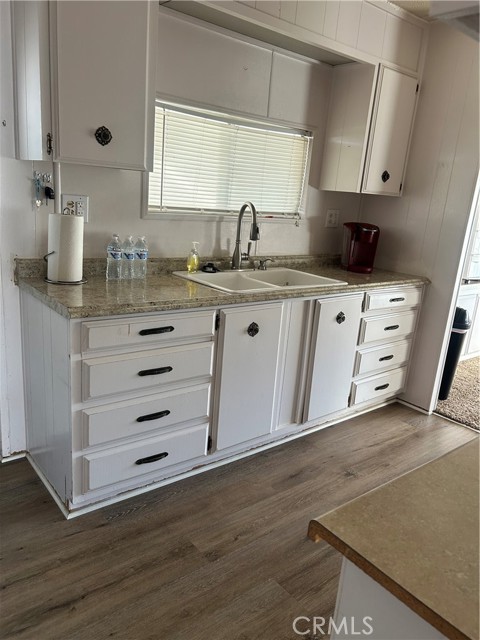 Image 7 of 27 For 332 Lyon  68