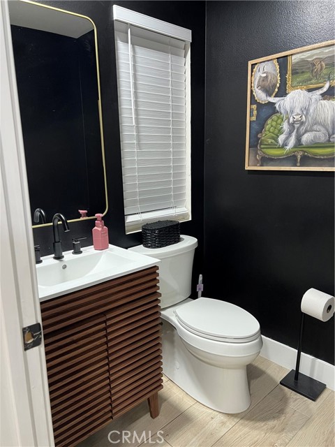 116 Yosemite Avenue, Perris CA: https://media.crmls.org/medias/09b98db9-09a0-4bf1-b63a-8fd87e5c7b7c.jpg