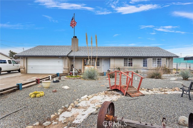 Detail Gallery Image 3 of 44 For 10753 Locust, Hesperia,  CA 92345 - 3 Beds | 2 Baths