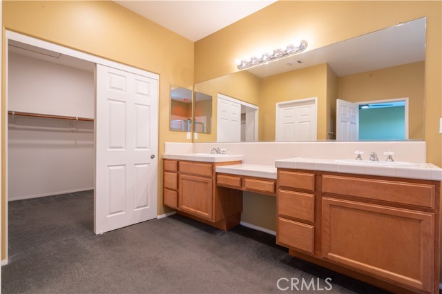 11480 Autumn Glen Court, Porter Ranch CA: https://media.crmls.org/medias/09ba5f30-258f-4ecc-ad01-90b50519f6bc.jpg
