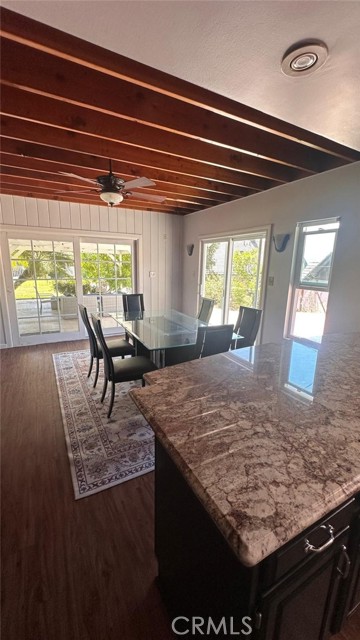 1125 Churchs Court, Burbank CA: https://media.crmls.org/medias/09bacef0-0892-4533-8319-f6da3bcfd58e.jpg