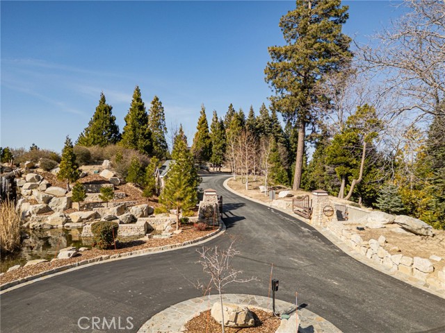 Detail Gallery Image 12 of 19 For 137 Mill Pond, Lake Arrowhead,  CA 92352 - – Beds | – Baths