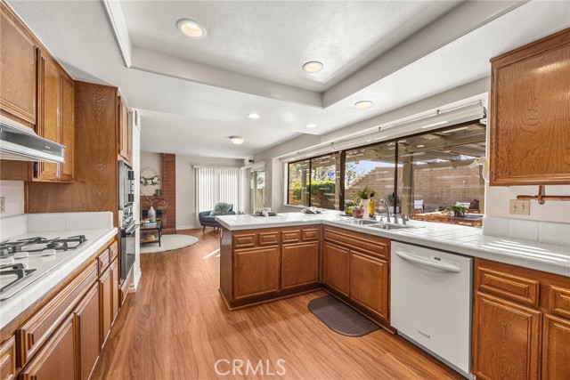 Detail Gallery Image 7 of 29 For 2257 Seaview Drive, Fullerton,  CA 92833 - 4 Beds | 3 Baths