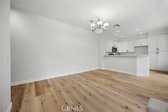 Detail Gallery Image 9 of 35 For 932 S Country Glen, Anaheim,  CA 92808 - 2 Beds | 2 Baths