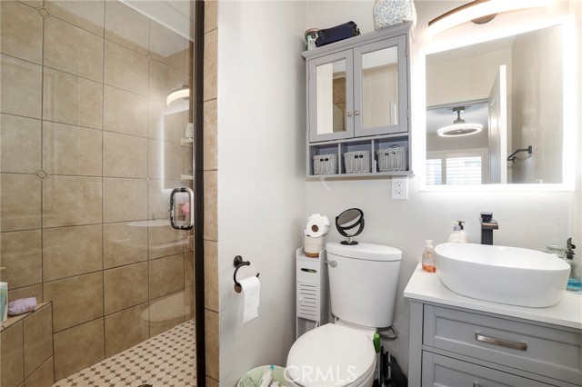 Detail Gallery Image 14 of 23 For 38841 Foxholm Dr, Palmdale,  CA 93551 - 3 Beds | 2 Baths