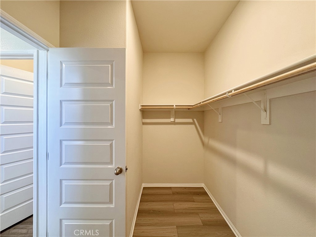 https://media.crmls.org/medias/09bf1574-5298-4734-8a31-4145d6a7c564.jpg?preset=X-Large