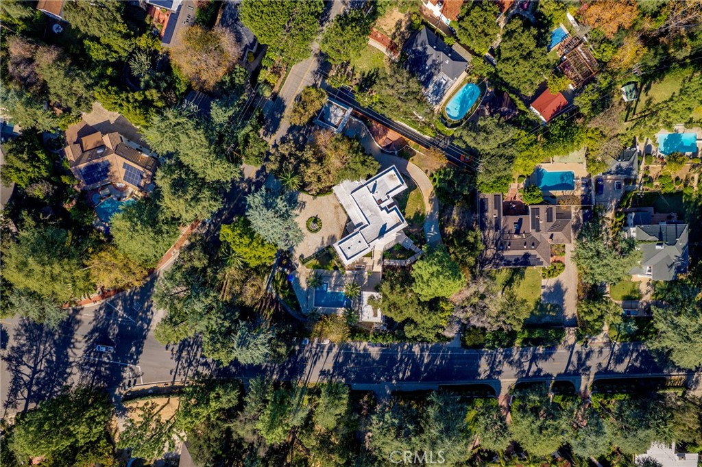 https://media.crmls.org/medias/09bf203c-b36d-4516-929d-2b977cbb44a1.jpg?preset=X-Large