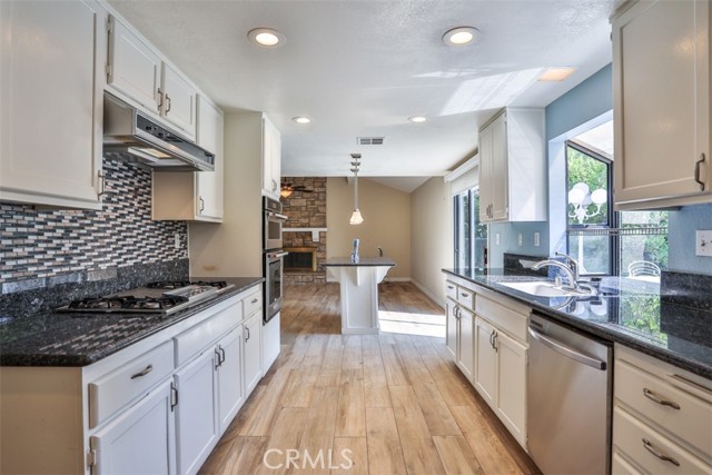 Detail Gallery Image 34 of 72 For 859 Cypress Dr, Upland,  CA 91784 - 3 Beds | 2 Baths