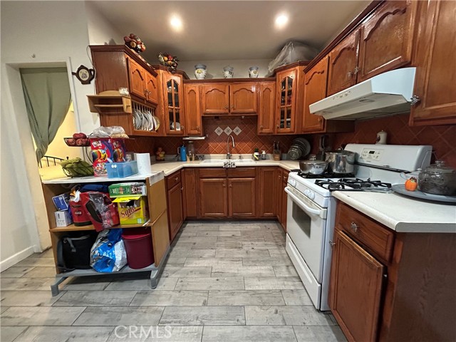 Detail Gallery Image 18 of 44 For 222 W 87th, Los Angeles,  CA 90003 - 3 Beds | 1 Baths