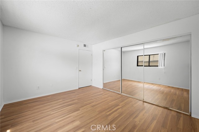 16226 Vanowen Street, Van Nuys CA: https://media.crmls.org/medias/09c0b56c-f089-4257-ba0f-5a672c266199.jpg