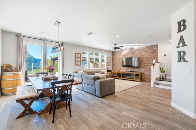 Image 6 of 36 For 43078 Avenida Amistad