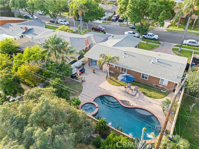 1646 E 15th Street, Santa Ana CA: https://media.crmls.org/medias/09c1e345-7bd3-4222-83ba-1bbfa0254416.jpg