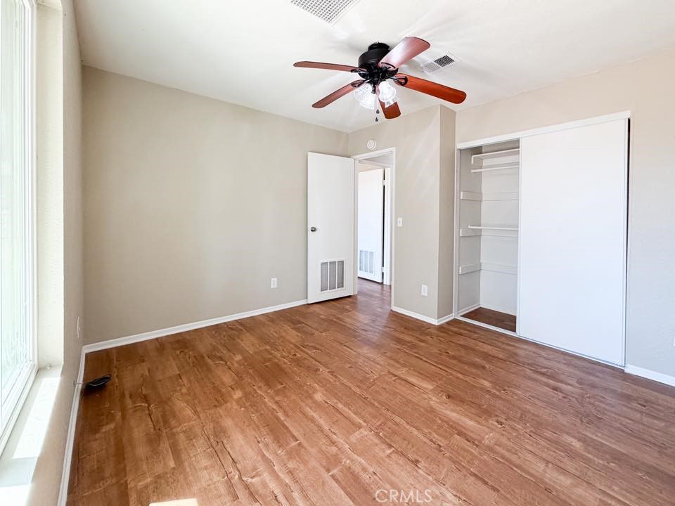 https://media.crmls.org/medias/09c1eb8f-7640-4646-932f-7bc5c6aedda5.jpg?preset=X-Large