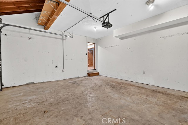 279 S Cumberland, Lake Arrowhead, CA 92352