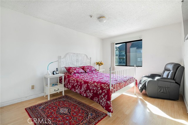 Detail Gallery Image 15 of 26 For 303 W Loraine #2,  Glendale,  CA 91202 - 3 Beds | 2/1 Baths