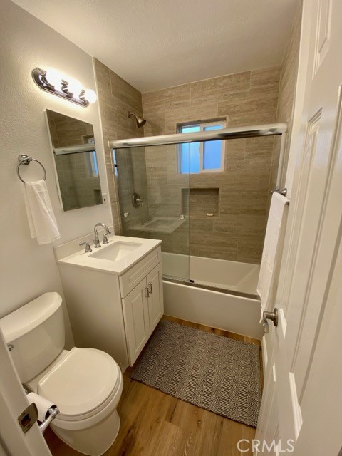 Detail Gallery Image 5 of 12 For 2345 Almond Ave, Orange,  CA 92868 - 3 Beds | 2 Baths