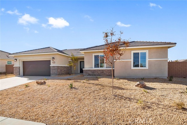 Detail Gallery Image 1 of 8 For 12323 Gold Dust Way, Victorville,  CA 92392 - 4 Beds | 2 Baths