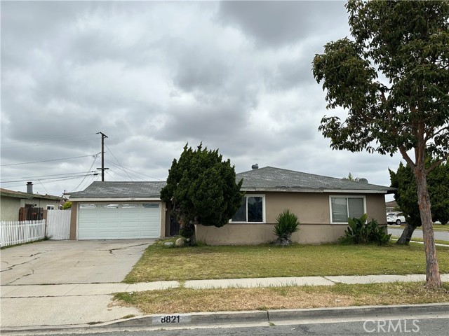 8821 Bishop Ave, Westminster, CA 92683