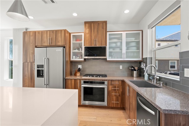 Detail Gallery Image 17 of 44 For 2470 via Alta, –,  CA 92108 - 2 Beds | 2/1 Baths