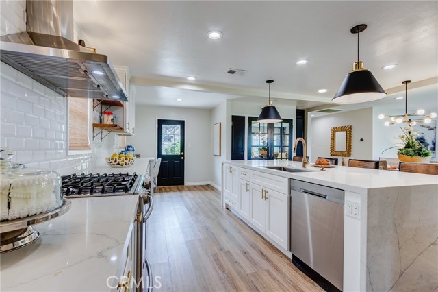 2270 W 231st Street, Torrance CA: https://media.crmls.org/medias/09c42d7a-69f7-4244-a0a4-5381b7e1cb96.jpg