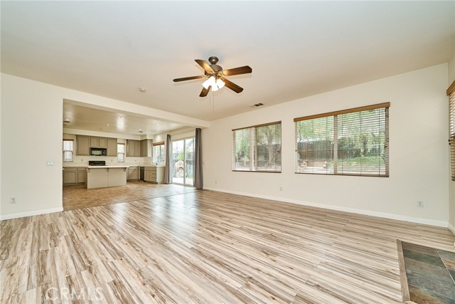 Detail Gallery Image 11 of 52 For 26244 Charismatic Ct, Moreno Valley,  CA 92555 - 4 Beds | 2/1 Baths