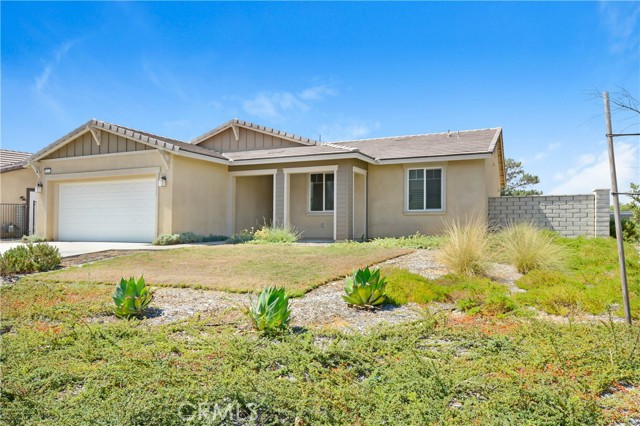 3471 W Poppet Street, San Bernardino CA: https://media.crmls.org/medias/09c461f0-e474-4fec-9177-4f63954c41bd.jpg